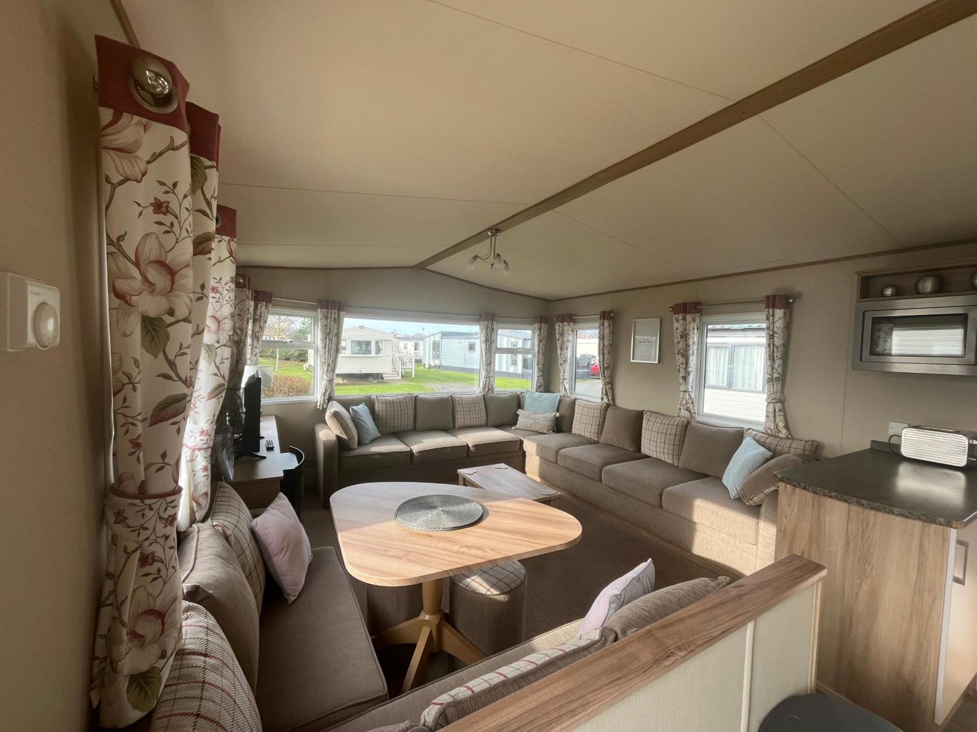 Tattershall Lakes Kingfisher Caravan 8 Berth With Hot Tub & Wifi Buitenkant foto