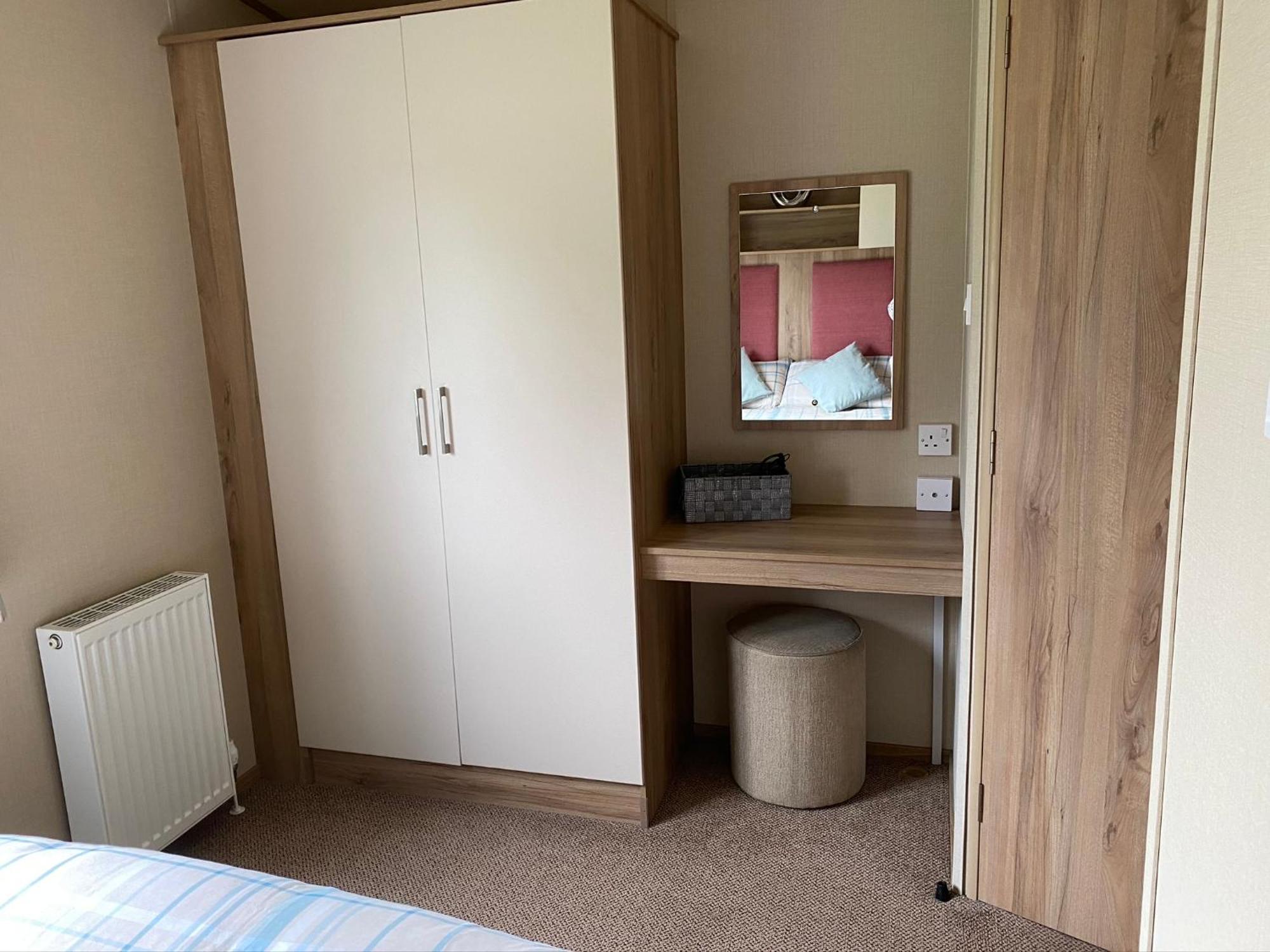 Tattershall Lakes Kingfisher Caravan 8 Berth With Hot Tub & Wifi Buitenkant foto