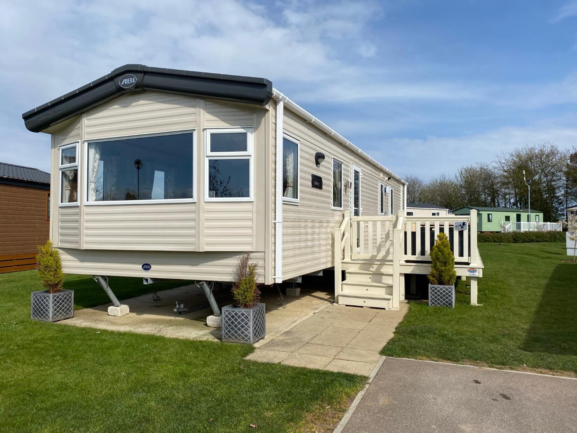 Tattershall Lakes Kingfisher Caravan 8 Berth With Hot Tub & Wifi Buitenkant foto