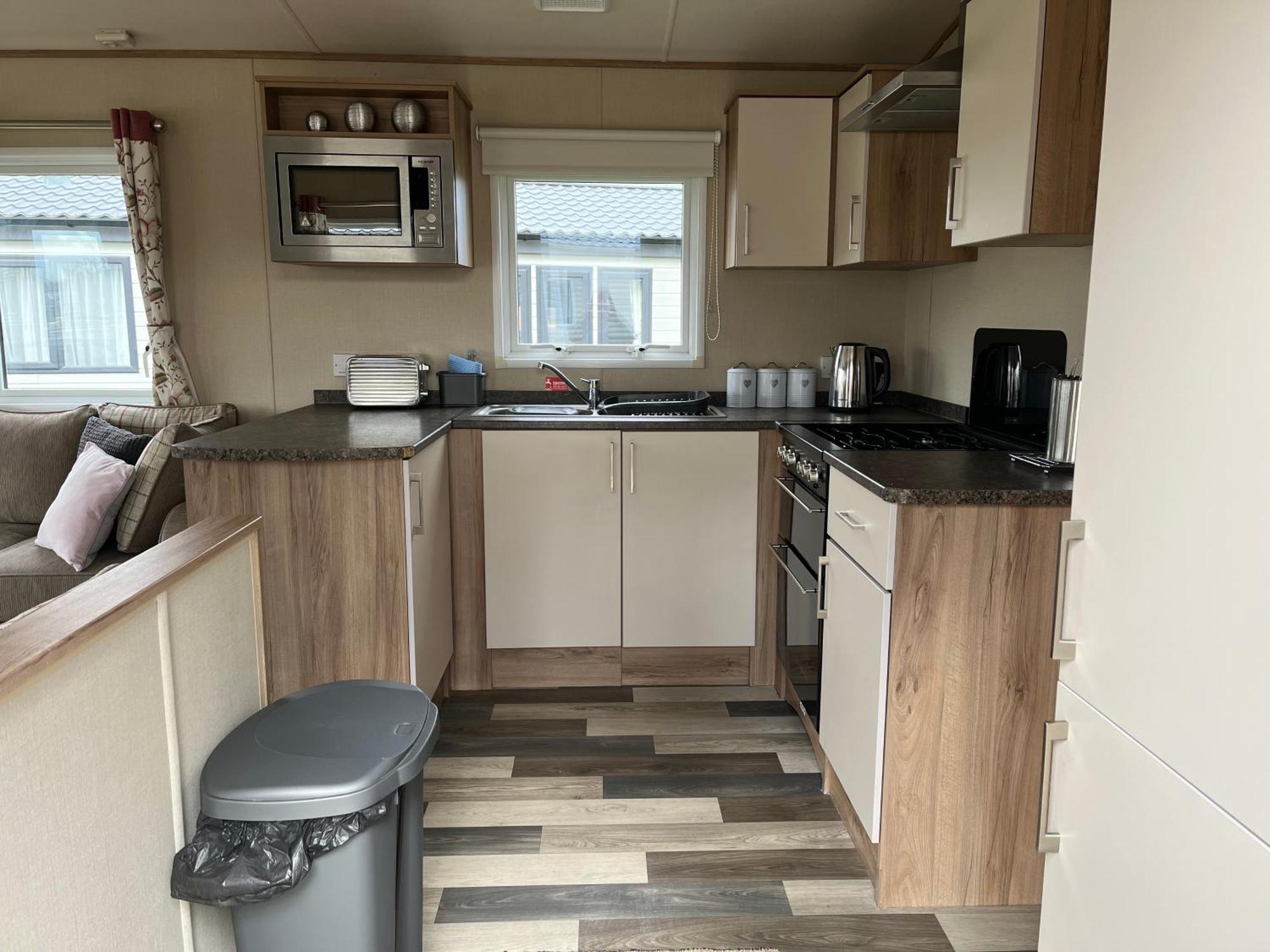 Tattershall Lakes Kingfisher Caravan 8 Berth With Hot Tub & Wifi Buitenkant foto