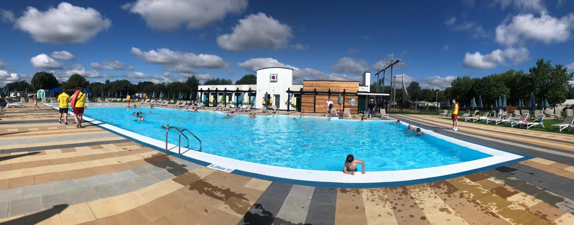 Tattershall Lakes Kingfisher Caravan 8 Berth With Hot Tub & Wifi Buitenkant foto
